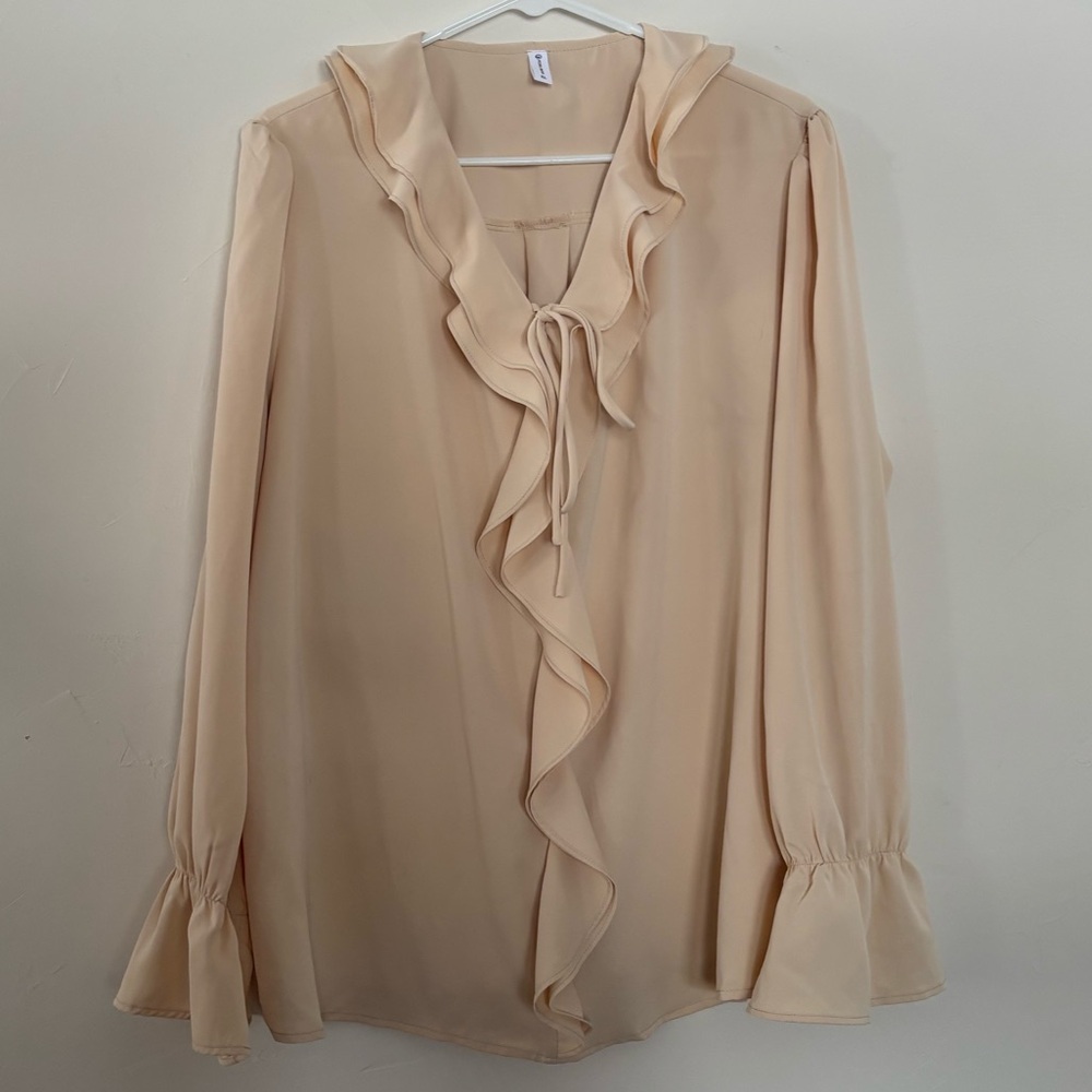 Chic Cream Ruffle Blouse